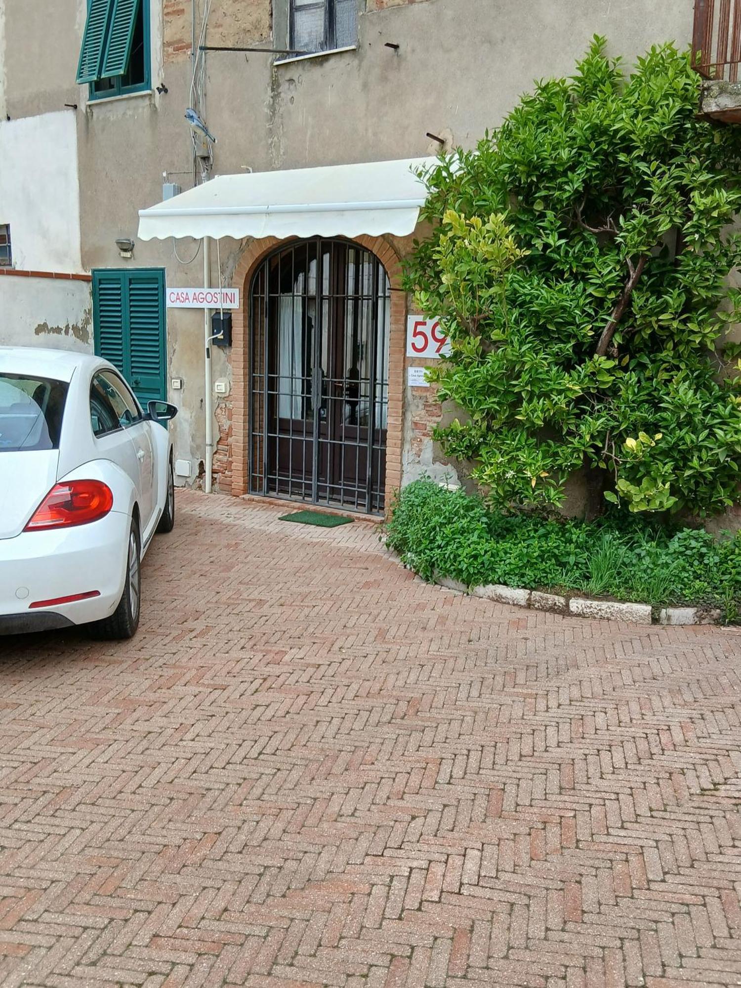 Casa Agostini Διαμέρισμα Lari Εξωτερικό φωτογραφία